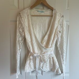 Lace long sleeve blouse